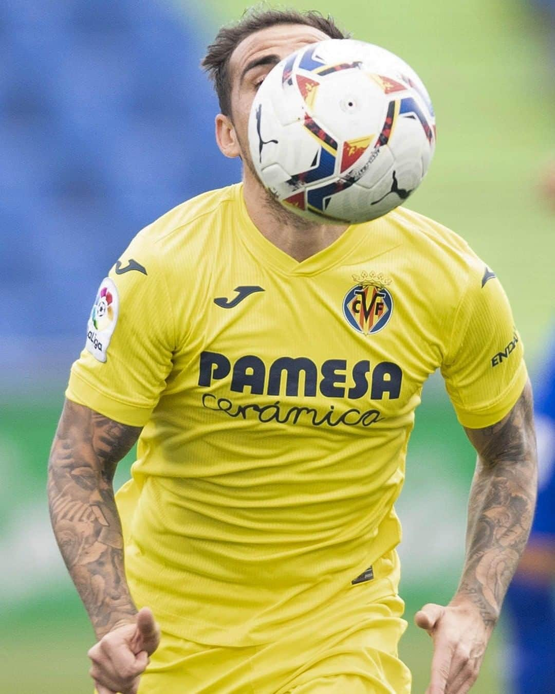 LFPさんのインスタグラム写真 - (LFPInstagram)「🧐 Guess who⁉️ Clue: 💛⚽ • 🧐 ¿Quién es? ⁉️ Pista: 💛⚽ • #Villarreal #LaLiga #LaLigaSantander #Football #GuessWho #HayQueVivirla #YouHaveToLiveIt」11月11日 13時01分 - laliga