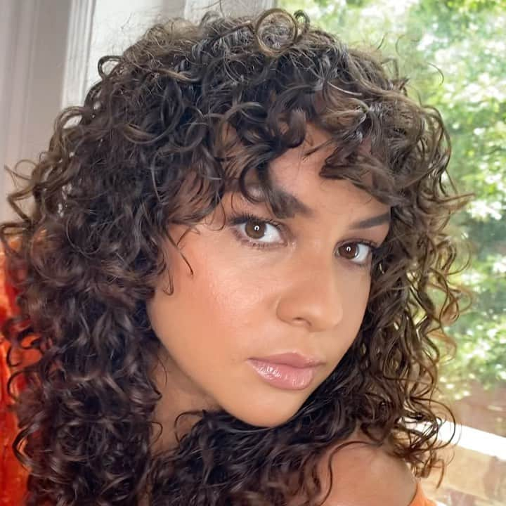 Vincent Oquendoのインスタグラム：「Bronzey beauty flashback on the Gorg #jasminecephasjones 🥰」