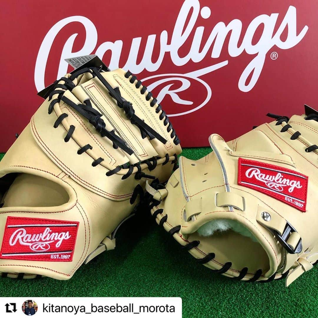 Rawlings Japanさんのインスタグラム写真 - (Rawlings JapanInstagram)「#Repost @kitanoya_baseball_morota with @make_repost ・・・ ・﻿ ﻿ 【ローリングスグラブ】﻿ ﻿ ﻿ ローリングスの硬式グラブが入荷しましたー💡﻿ ﻿ ﻿ ローリングスファンの方、大変お待たせしました🙇🏻🙇🏻﻿ ﻿ ﻿ 今まで当店では、ローリングスの硬式グラブはなかったのですが、この度当店は【RGGC】、いわゆる特約店てきなやつで、取扱いできる商品が増えました😆👍﻿ ﻿ ﻿ 硬式だけでなく、軟式なんかでも取扱いできる商品が増えます😆✋️﻿ ﻿ ﻿ 個人的にはこのRオレンジ×キャメルレースのグラブ配色が好みです😍✨﻿ ﻿ ﻿ 元々有名ですが、ローリングスはメジャーでよく見るメーカーで、NPBでも契約選手が増えてきて、より一層注目のメーカーです😊👌﻿ ﻿ ﻿ グラブはまた後日、それぞれ投稿します😁💡﻿ ﻿ @rawlings_japan_llc  #ローリングス﻿ #RGGC﻿ #MLB﻿ #NPB ﻿ ﻿ #野球工房北野屋 ﻿ #北野屋スポーツ ﻿ #新潟市 ﻿ #野球専門店 ﻿ #新潟野球 ﻿ #野球 ﻿ #ミズノ ﻿ #ミズノプロ ﻿ #ゼット﻿ #rawlings﻿ #wilson ﻿ #久保田スラッガー﻿ #ワールドペガサス ﻿ #SSK﻿ #草野球 ﻿ #硬式野球 ﻿ #軟式野球 ﻿ #社会人野球 ﻿ #大学野球 ﻿ #高校野球 ﻿ #中学野球 ﻿ #少年野球 ﻿ #ソフトボール ﻿ #baseball ﻿ #softball ﻿ @rawlings_japan_llc」11月11日 6時56分 - rawlings_japan_llc