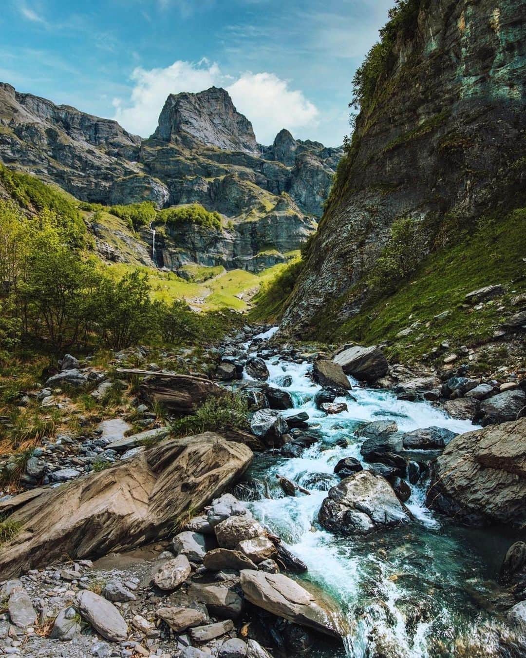 Lonely Planetのインスタグラム：「Today’s #lonelyplanet regram comes from @unik_photographie Give us a show of 🙌 Who else wants to hike here?   Tag us #lonelyplanet with your gorgeous views for a chance to be featured on our feed.」