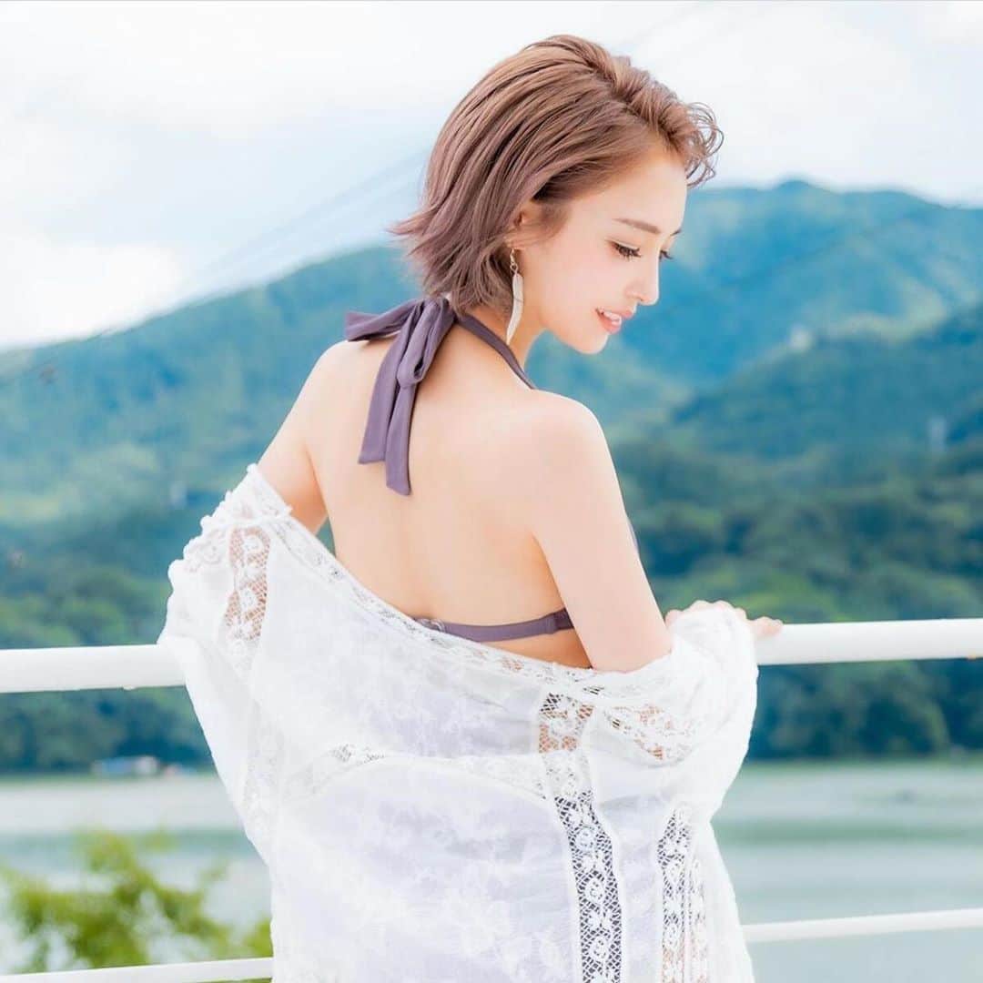 美女JAPANのインスタグラム：「どうも美女JAPANです！✨ ＊ ＊ 今回ご紹介するのはこの方‼️ ＊ ＊ サキ吉さん！@sakikichi1201 ＊ ＊ 綺麗すぎる！！🙈💕 どの服装もお似合い！！💕 ＊ ＊ サキ吉さんのアカウントには他にも素敵な投稿がたくさんあります！✨ ＊ 皆さんも是非チェックしてみてね🧸 ＊ ＊ 明日の投稿もお楽しみに！！ ＊ ＊  #色気 #可愛い #綺麗 #かわいい #写真集 #モデル #美肌 #笑顔 #スタイル抜群 #可愛い #可愛すぎ #会いたい #天使 #美女 #美人 #美しい #清楚 #スタイル #色白 #スタイル抜群 #美脚 #素敵 #カワイイ #応援」