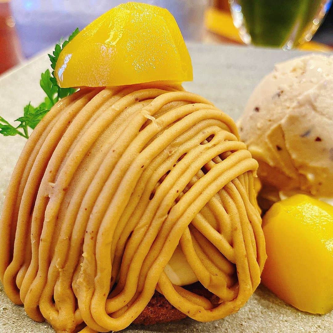 里井真由美のグルメインスタ