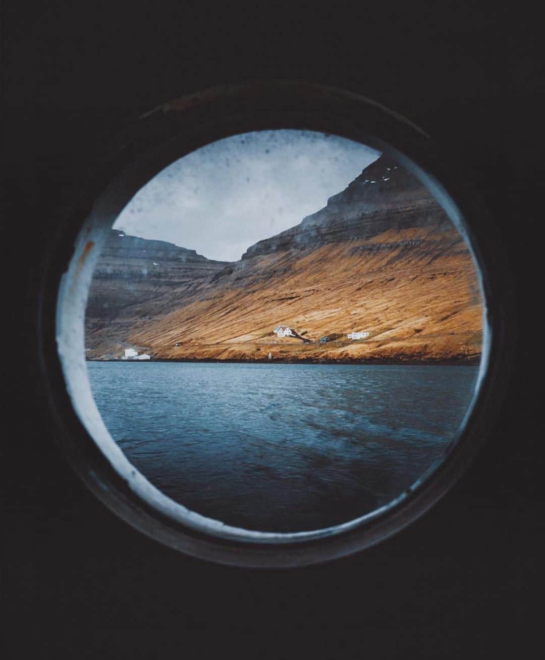 Canon Photographyさんのインスタグラム写真 - (Canon PhotographyInstagram)「Looking out on the Faroe Islands  Photography // @black.sail_  Curated by @henry.nathan  #faroeislands #ocean #travel #boat」11月11日 8時26分 - cpcollectives