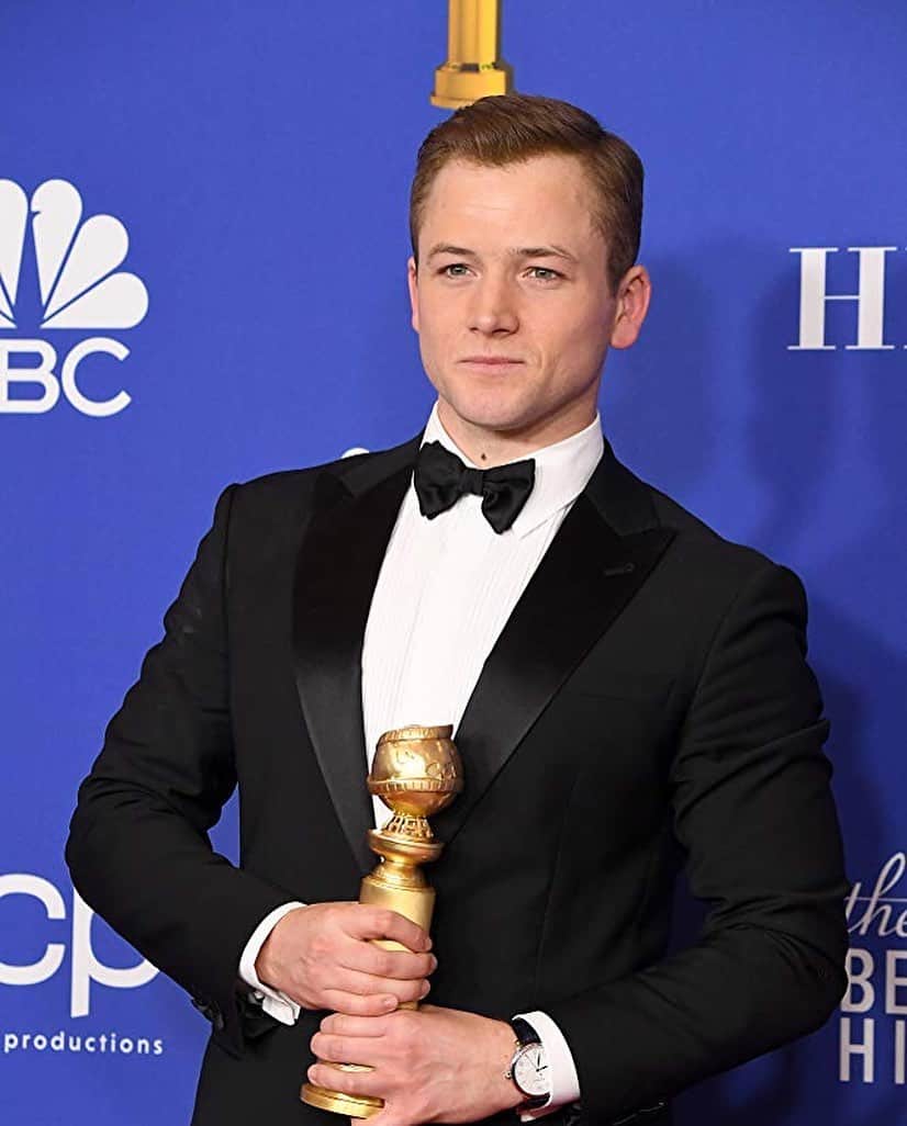 タロン・エガートン（ファンページ）のインスタグラム：「Happy birthday to you Taron! Thank you for always being so inspiring and helping people see the best in film and your acting. We seriously love you so much, thank you for always being such an amazing inspiration. HAVE A WONDERFUL BIRTHDAY @taron.egerton 🥳🥳🥳🥳❤️❤️❤️❤️」