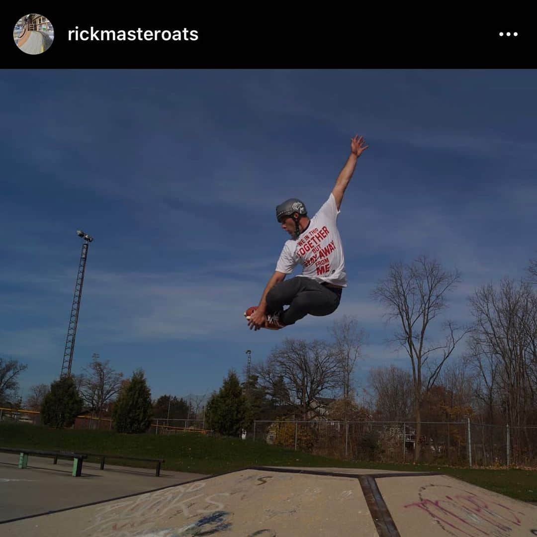 リル・デュヴァルのインスタグラム：「The motto #linkinmybio」