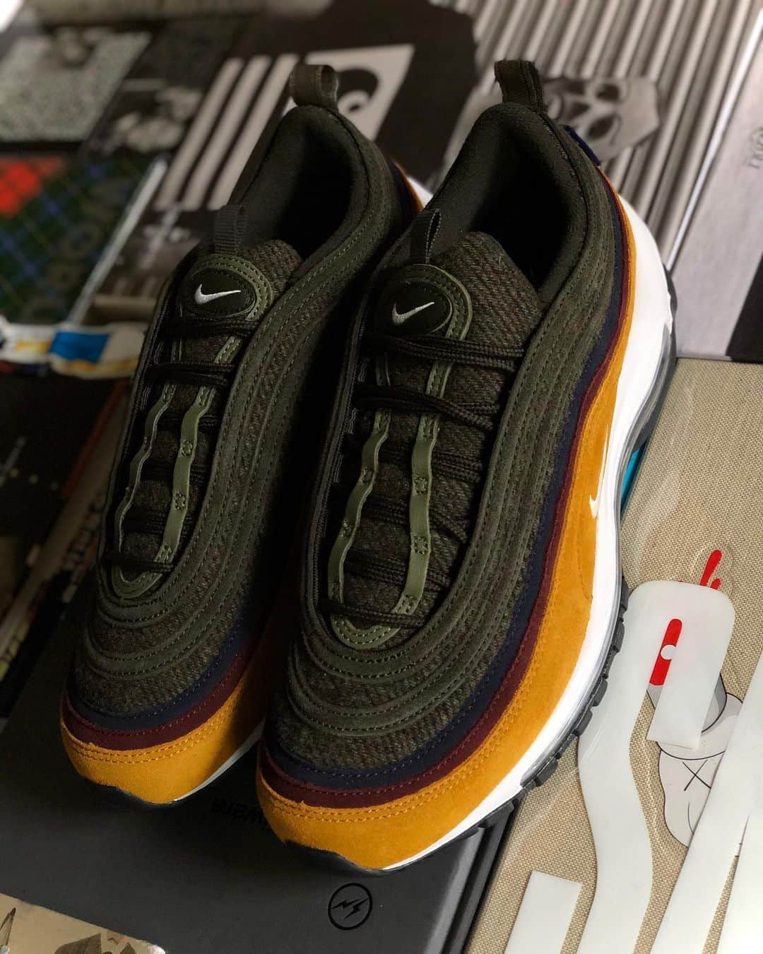 Mr. Tyさんのインスタグラム写真 - (Mr. TyInstagram)「#newpickup, fresh from being dropped by UPS (still in my Pendleton robe) presenting my @pendletonwm Nike Air Max 97 By You “Rugby”. These have RL Rugby written all over them, now all I need are patches 😂. The yellow mudguard was too good to pass on, especially since I’ve never seen it used before. I had to get a pair of 97s using each of the Pendleton wool options 🤷🏾‍♂️. Welp 3 pairs of 97s down, 1 more to go!  #am97 #airmax97 #pendleton #everythingairmax #kissmyairs #mynikeids #pendletonwm #nikebyyou #nikeid #tysids #ijustlikeshoes #theshoegame #ids #airmaxalways #airmax #airmasics #mynikeid #ファッション #コーティネート#nikeidcreatives」11月11日 9時17分 - regularolty