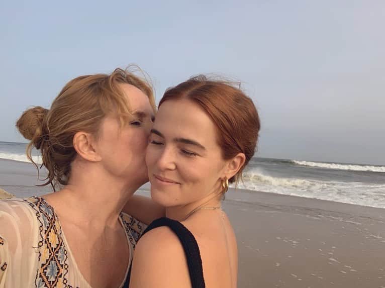 リー・トンプソンのインスタグラム：「Happy birthday sweetie. You are strong, fierce, tender, powerful, and funny as hell. You inspire, challenge me, and fill my heart with pride and love. I am one lucky mama. I am glad your soul chose mine.」