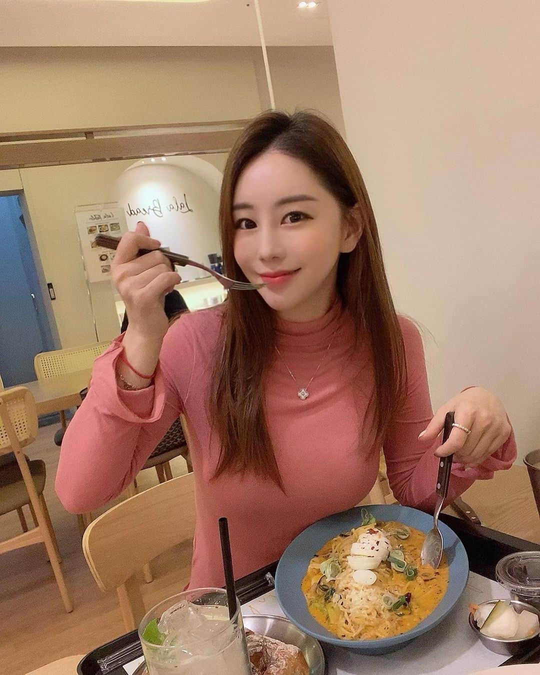 ファン・ボミのインスタグラム