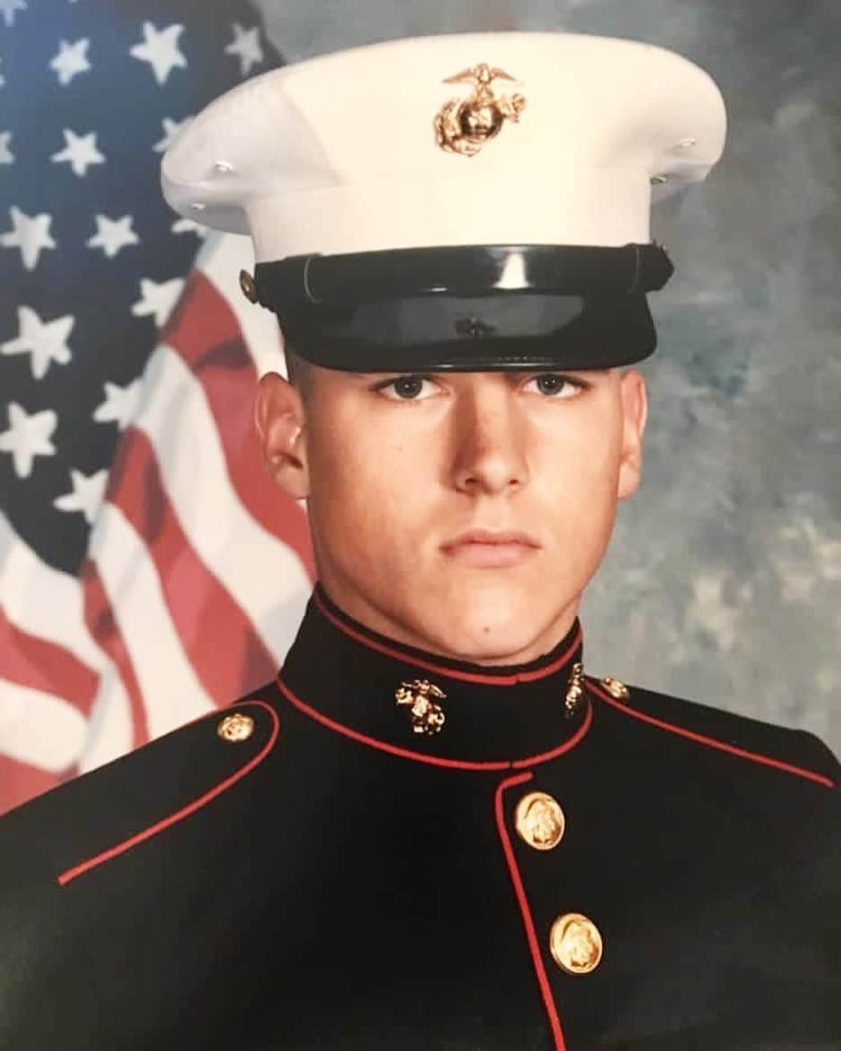 カロリナ・クルコヴァさんのインスタグラム写真 - (カロリナ・クルコヴァInstagram)「Happy Birthday and Semper Fidelis Marines! Today marks the 245th birthday of the United States Marine Corps. Archie, my husband, is so proud to have served our country  as a Marine and I’m so proud of him. He joined at age 17 years old and did 3 tours ⭐️🇺🇸♥️ #semperfi #semperfidelis #usmc #marines」11月11日 10時19分 - karolinakurkova