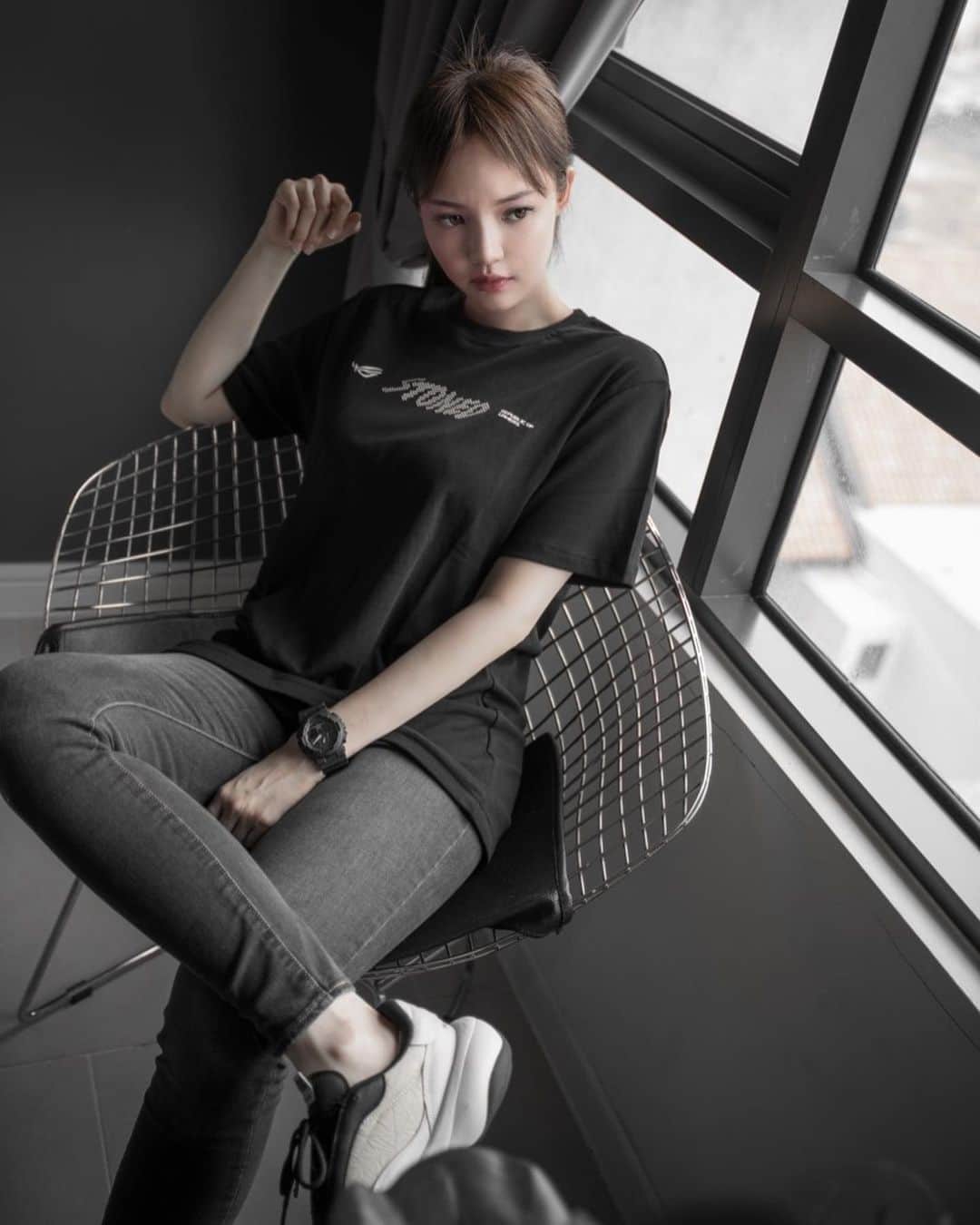 YingTzeさんのインスタグラム写真 - (YingTzeInstagram)「STONED x ROG Streetwear Collection 2020 Hows my new style ? _  Calling all ROG fans ~ @stonedandco is having 1 for 1 sales right now 🔥 Means you buy one and get another one for free ! ( best time to shop ahhhh )✨ _ 📸 @kenn_tee  💻 @asusrogmalaysia  #blessed #rogmykol #stonedandco #stonedxrog #streetwear #streetphotography #streetwearfashion #republicofgamers #asusrog #gamergirl #gamermalaysia」11月11日 10時37分 - yingtze