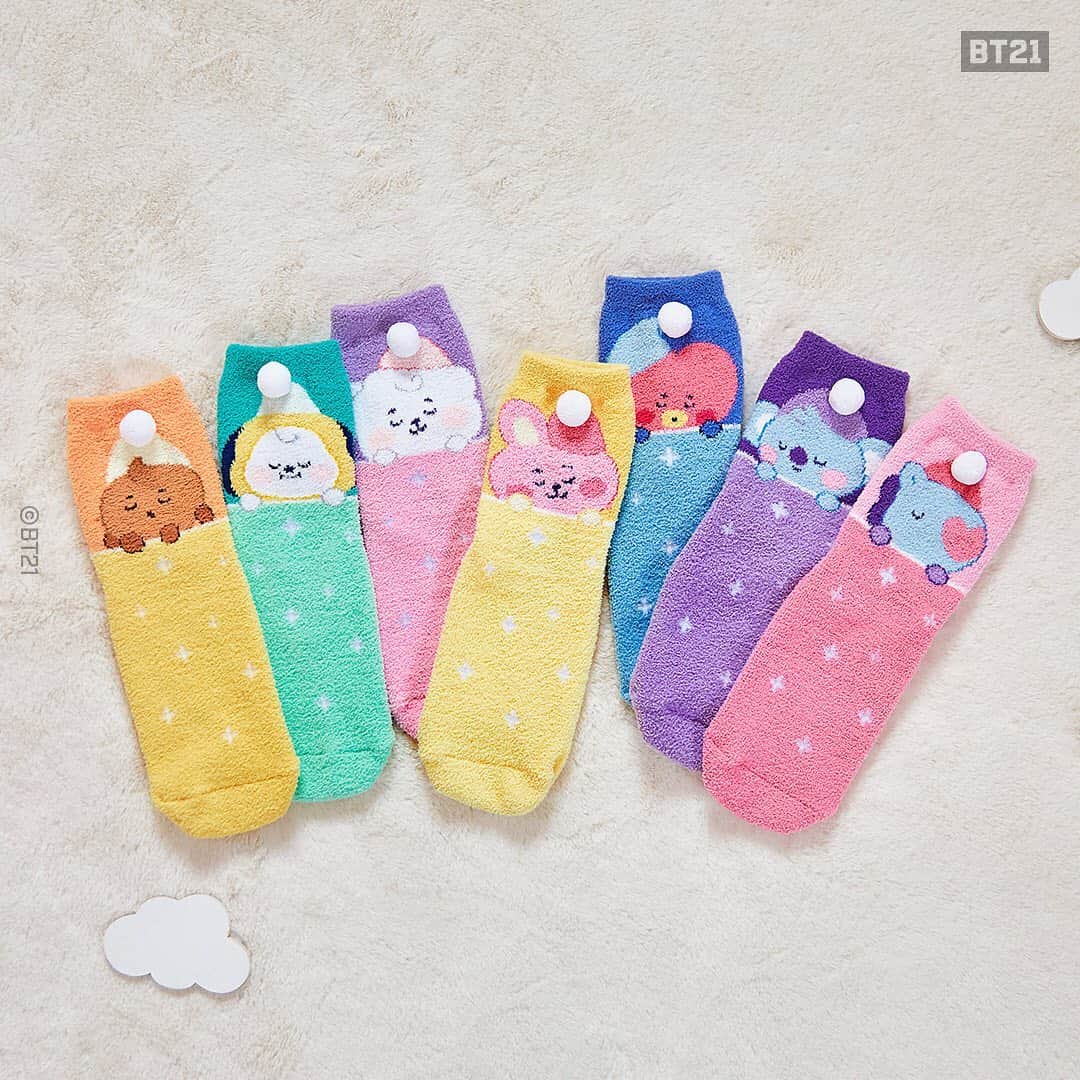 BT21 Stars of tomorrow, UNIVERSTAR!さんのインスタグラム写真 - (BT21 Stars of tomorrow, UNIVERSTAR!Instagram)「Sweet dreams. See you there. 🌙 ⠀ BT21 <A Dream of Baby> series launch ⠀ ☁️Cozy throw-on blankets with pockets and hoody ☁️Comfy loungewear and fuzzy socks ☁️Carry-anywhere bucket bags ☁️Portable tablet sleeve pouch with pockets ☁️Soft and furry scrunchies ⠀ The night sky is filled with twinkling stars. Let BT21 BABY guide you to a sweet night's slumber. ✨ ⠀ [Korea] Shop now > Link in bio ⠀ [China] Shop now > Link in bio ⠀ [Global] Coming Soon > Link in bio ⠀ #BT21 #BT21BABY #blanket #loungewear #fuzzysocks #bucketbag #tabletcase #scrunchies」11月11日 11時10分 - bt21_official