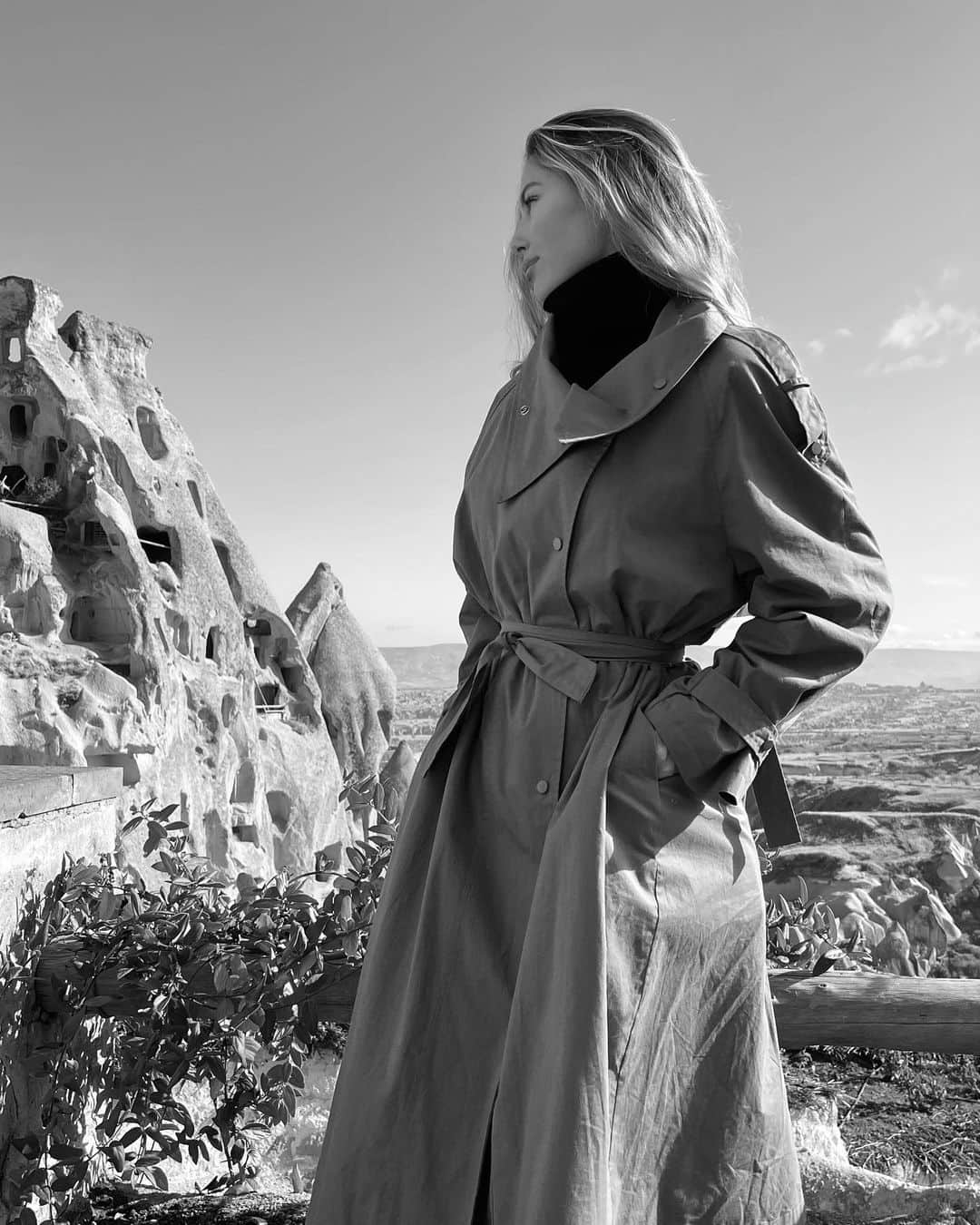 Mathilde Goehlerのインスタグラム：「This place 🌃」