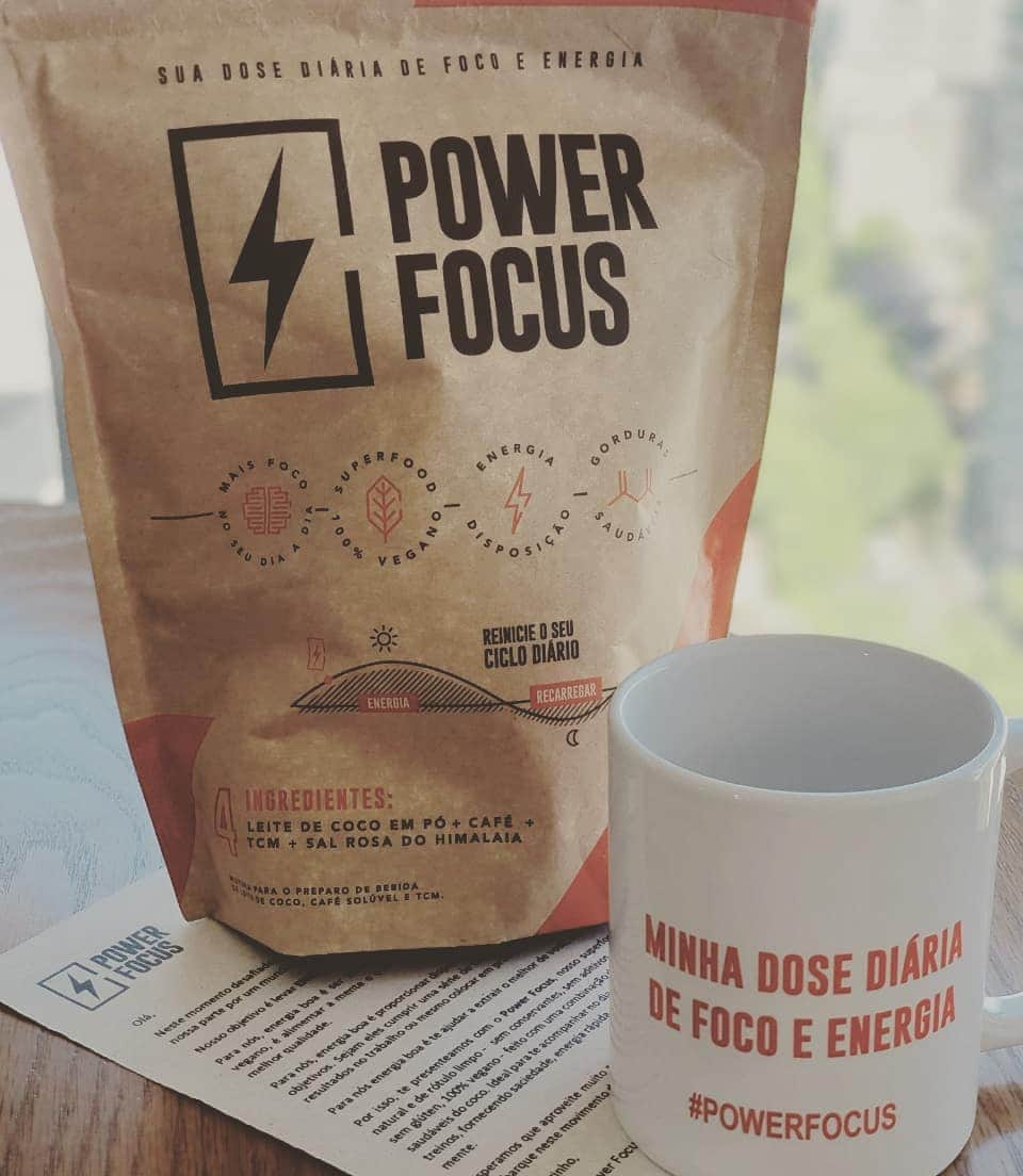 ウィリアム・アルジョナのインスタグラム：「Salve salve pessoal!!! Quem não gosta de uma boa dose de energia pra começar o dia! Muito obrigado a equipe do @power.focus e a @priscilamkhouri por me enviarem essa sooperfood. Um café sem conservantes, sem aditivos, sem adoçantes, 100%natural!!! Se vc assim como eu, está em busca da energia limpa e muito foco no seu dia, embarque neste movimento de energia boa também!! #powerfocus www.powerfocus.com.br」