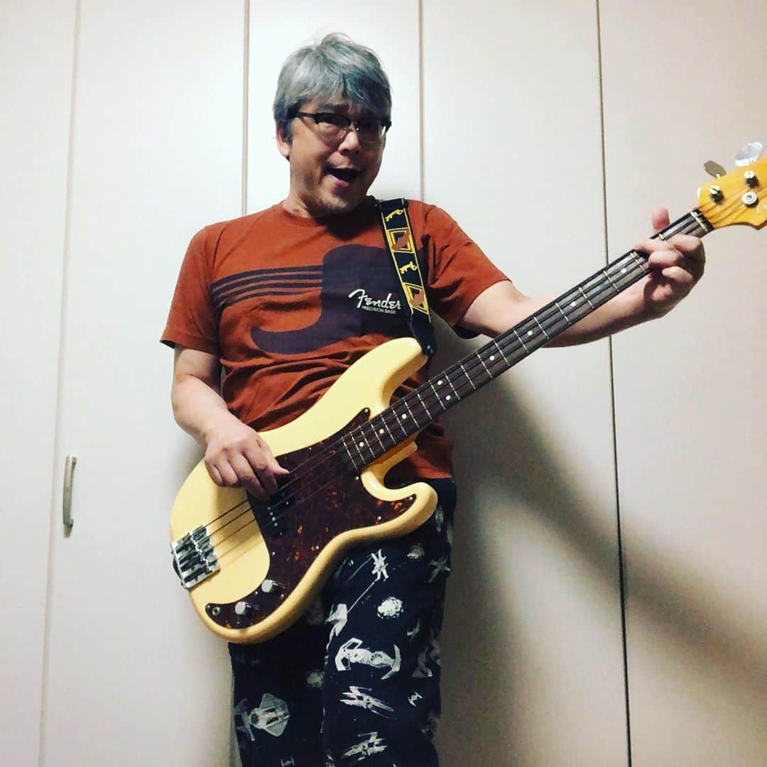 三上市朗のインスタグラム：「ベースの日だという事で！ #ベースの日　#bass」