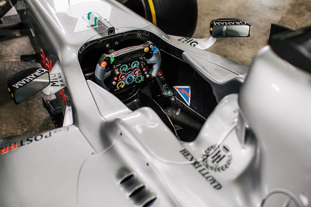 MERCEDES AMG PETRONASさんのインスタグラム写真 - (MERCEDES AMG PETRONASInstagram)「Last time @f1 raced in Turkey, cars looked like this! 👀」11月11日 22時09分 - mercedesamgf1