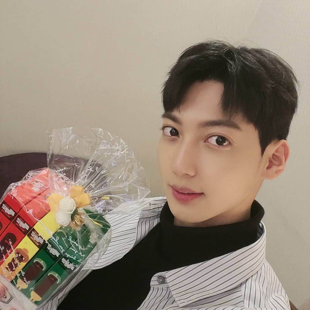 ヨンミンのインスタグラム：「자!! 빼빼로~」