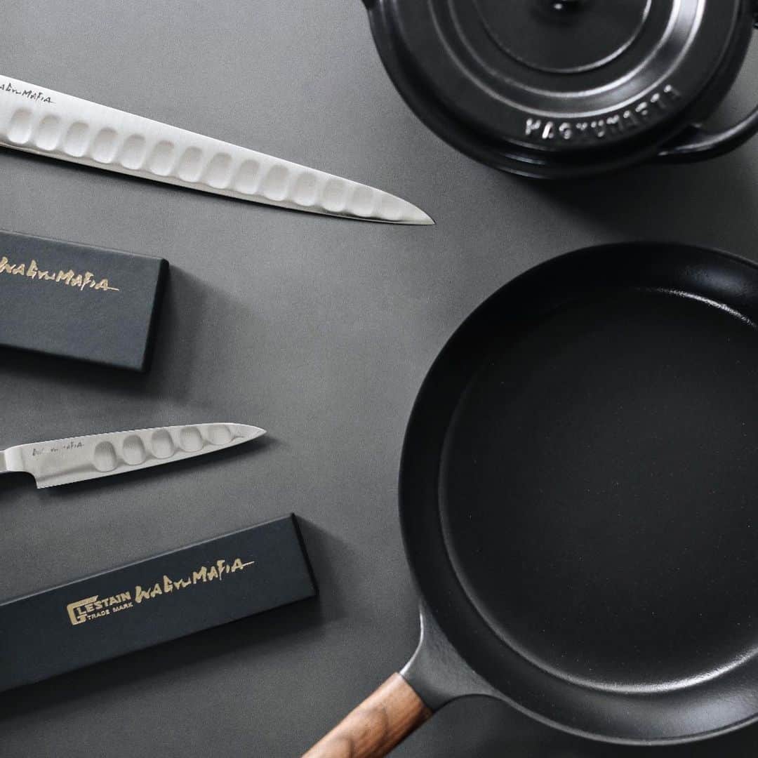 HAMADAHISATOさんのインスタグラム写真 - (HAMADAHISATOInstagram)「PRETTY MUCH ALL OUR KITCHEN TOOLS ARE ORIGINAL SO AS THESE AMAZING KNIFE BY GRESTEN JAPAN. YOU CAN GET LIMITED EDITION IN LONDON FROM OUR FRIENDS @yashinlondon 🔪😎  #wagyumafia #london #limitededition #hisatohamada  Photo by @the_adventuresofus」11月11日 22時19分 - wagyumafia