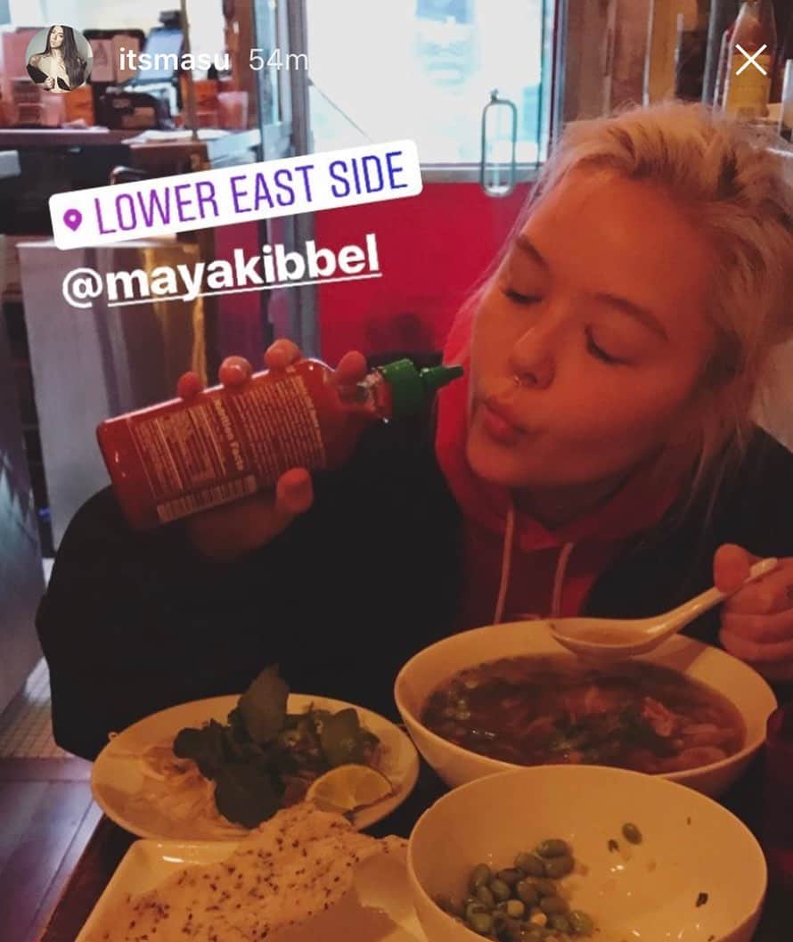 maya kibbel キベルまやのインスタグラム：「#tb to being back home 🍜♥️ Hope things get better soon. Missing so many people 🥺 📸 by @itsmasu 🤍」