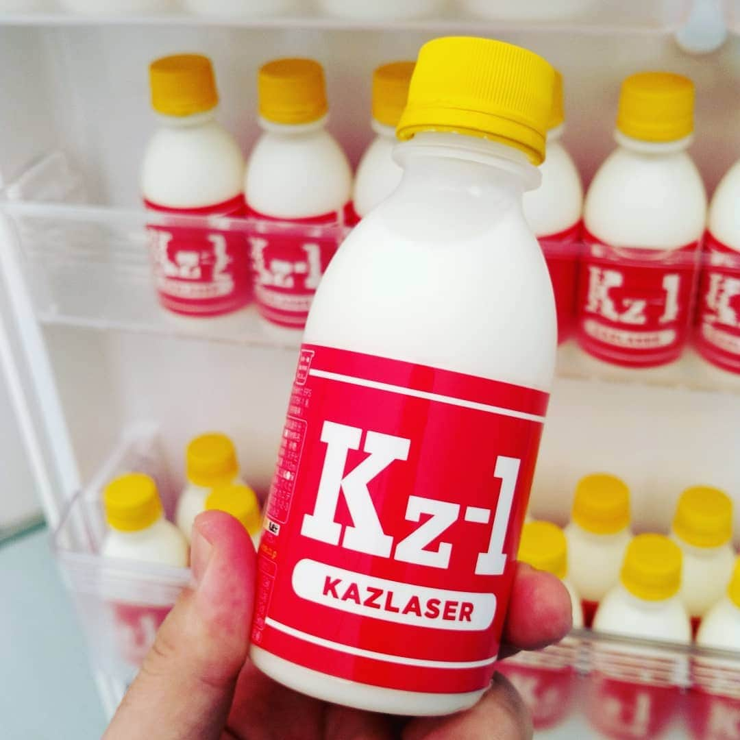 カズレーザーのインスタグラム：「ディテールの細かさたるや。  #からだにユーグレナ # #Kz1の市販の予定はございません」