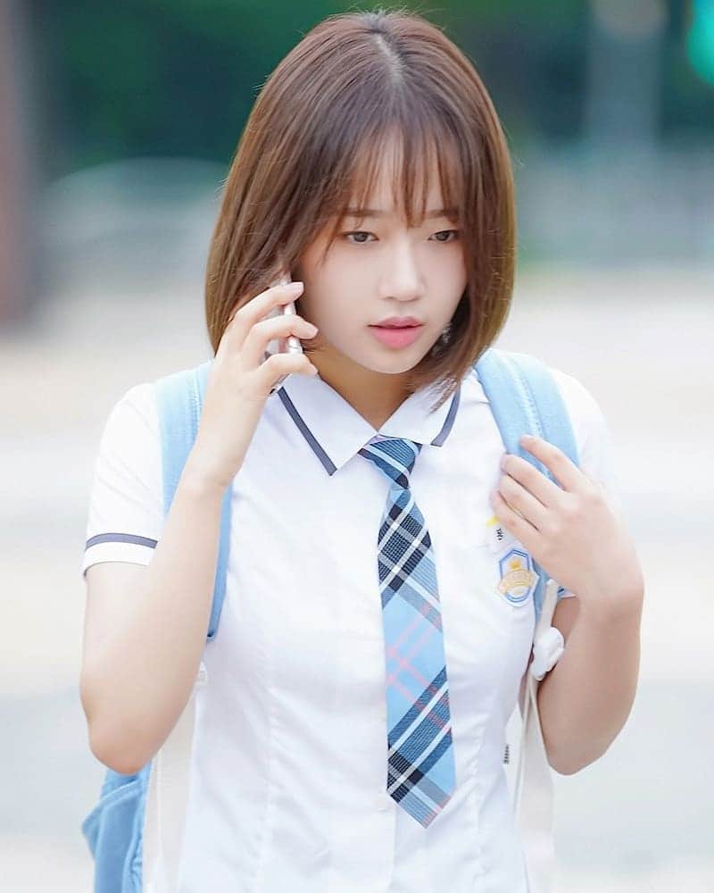チェ・ユジョンのインスタグラム：「201110 YOOJUNG - <Single & Ready to Mingle> behind  #유정 🌻  #위키미키 #WEKIMEKI #CHOIYOOJUNG #최유정 #YOOJUNG」