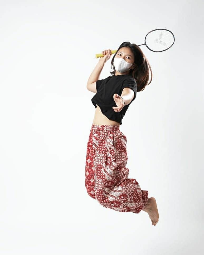 グレイシア・ポリーさんのインスタグラム写真 - (グレイシア・ポリーInstagram)「Batik X Badminton 🙌  Photograph by @ivanmario  Batik by @danarhadi_id」11月11日 15時34分 - greyspolii