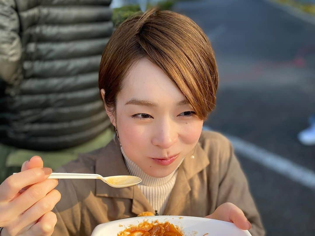 酒井瞳さんのインスタグラム写真 - (酒井瞳Instagram)「今日のもぐもぐタイム🍙✨  ほんとに一日中食べてました🤤👏笑  全部美味しくてニヤニヤが止まらない🤣🙏  みなさんにに食べてほしいものばかり😍‼️  詳しくはよかばんの放送をお楽しみに🙌😆  #宮崎 #グルメ #よかばん #umk #もぐもぐタイム #うまミヤザキ #いただきます #ごちそうさまでした #幸せ #お腹いっぱい」11月11日 16時08分 - s.sakaihitomi