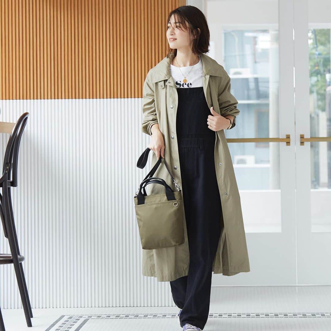 上村若菜のインスタグラム：「. 〝Wsac +mini〟&〝common sac〟 . いよいよ明日、11/12(木)10時から予約販売startです🙇‍♂️✨ 詳しいお取り扱いはwebサイトをご確認ください✨ よろしくお願いいたします🙏  ⚠️数に限りがありますので、ご予約時点で完売になる場合もございます。 ご理解の程よろしくお願いいたします🙇‍♂️ .  （お取り扱い） ⚫︎Greishオンラインショップ　@greish_official  ⚫︎三越伊勢丹オンラインストア @isetan_shinjuku_baby_and_kids  ⚫︎阪急うめだ本店11階「マタニティセレクト」 &オンラインショップ @hankyu_umehanmama  ⚫︎神戸阪急本館8階「マム&ベビーセレクト」売場 @hankyu_kobemum  ⚫︎博多阪急7階「マム&ベビーセレクト」売場 @hankyu_hakatamama  . ※店舗については予約受付時に商品カタログをご覧いただく形になります . #greish」