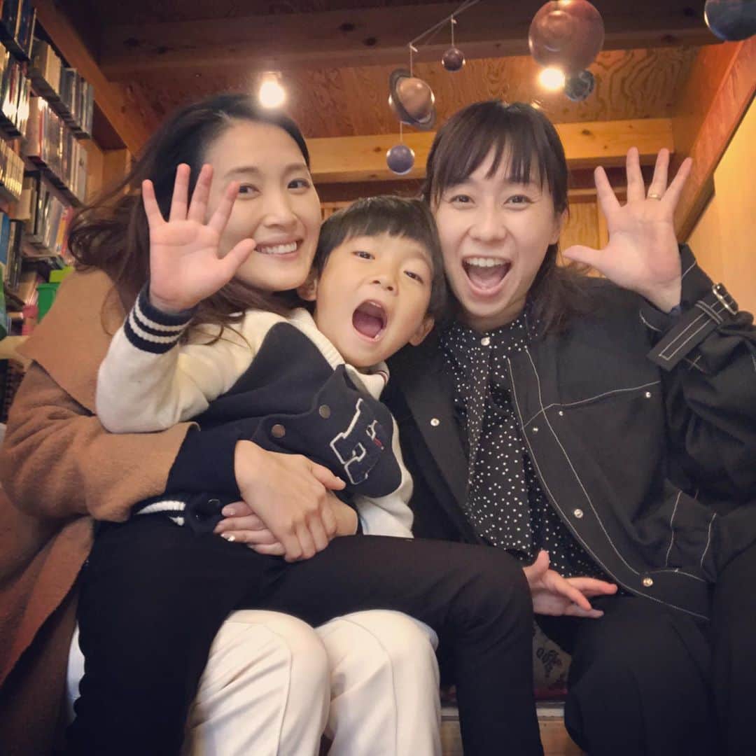 生尾佳子さんのインスタグラム写真 - (生尾佳子Instagram)「我が友よ。 いつまでも笑えるぜ！ いつまでも二十代でいれるぜ！」11月11日 16時57分 - yotikoikuo