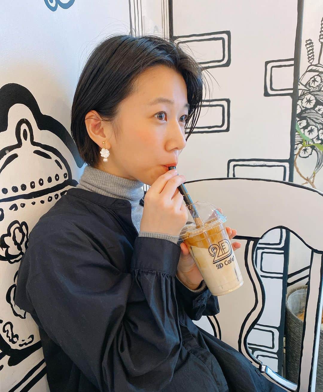 太田唯さんのインスタグラム写真 - (太田唯Instagram)「遅ればせながら はじめてダルゴナコーヒー飲みました。🤸‍♀️💛🧡"#2dcafe #coffeetime」11月11日 17時15分 - yuiohta.official