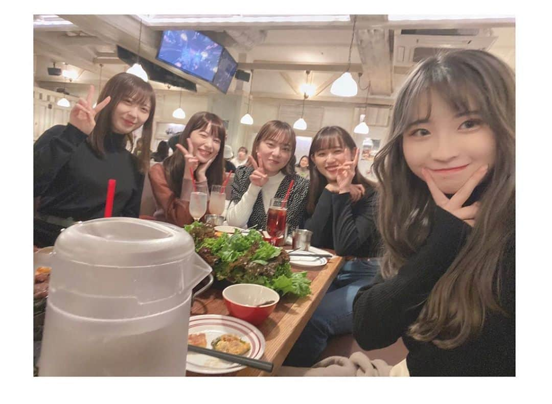 福井姫奈さんのインスタグラム写真 - (福井姫奈Instagram)「この間ミスのみんなと 新大久保にご飯を食べに行きました！ 沢山話して、食べて、笑って楽しすぎた〜🤣🤍🤍 次はプリクラ撮れたらいいね！笑  #ミスミスター駒澤コンテスト2020 #新大久保#新大久保グルメ#新大久保カフェ」11月11日 17時57分 - hina__.1223