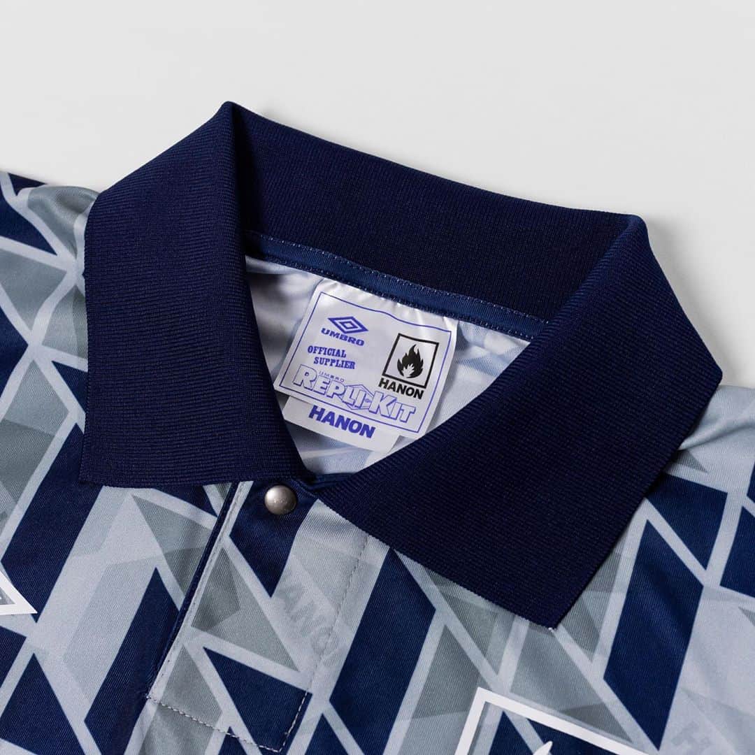 UMBROさんのインスタグラム写真 - (UMBROInstagram)「We've worked with @HanonShop to create two shirts inspired by a legendary Scotland jersey, arriving in its true, vintage OG fit, alongside a brand new grayscale edition.  Each shirt will be released as a strict limited edition and will be launching exclusively at HANON via ONLINE RAFFLES which will end on Thursday 12th of November at 12:00GMT. Priced at £65.00 each. 🔥」11月11日 18時03分 - umbro