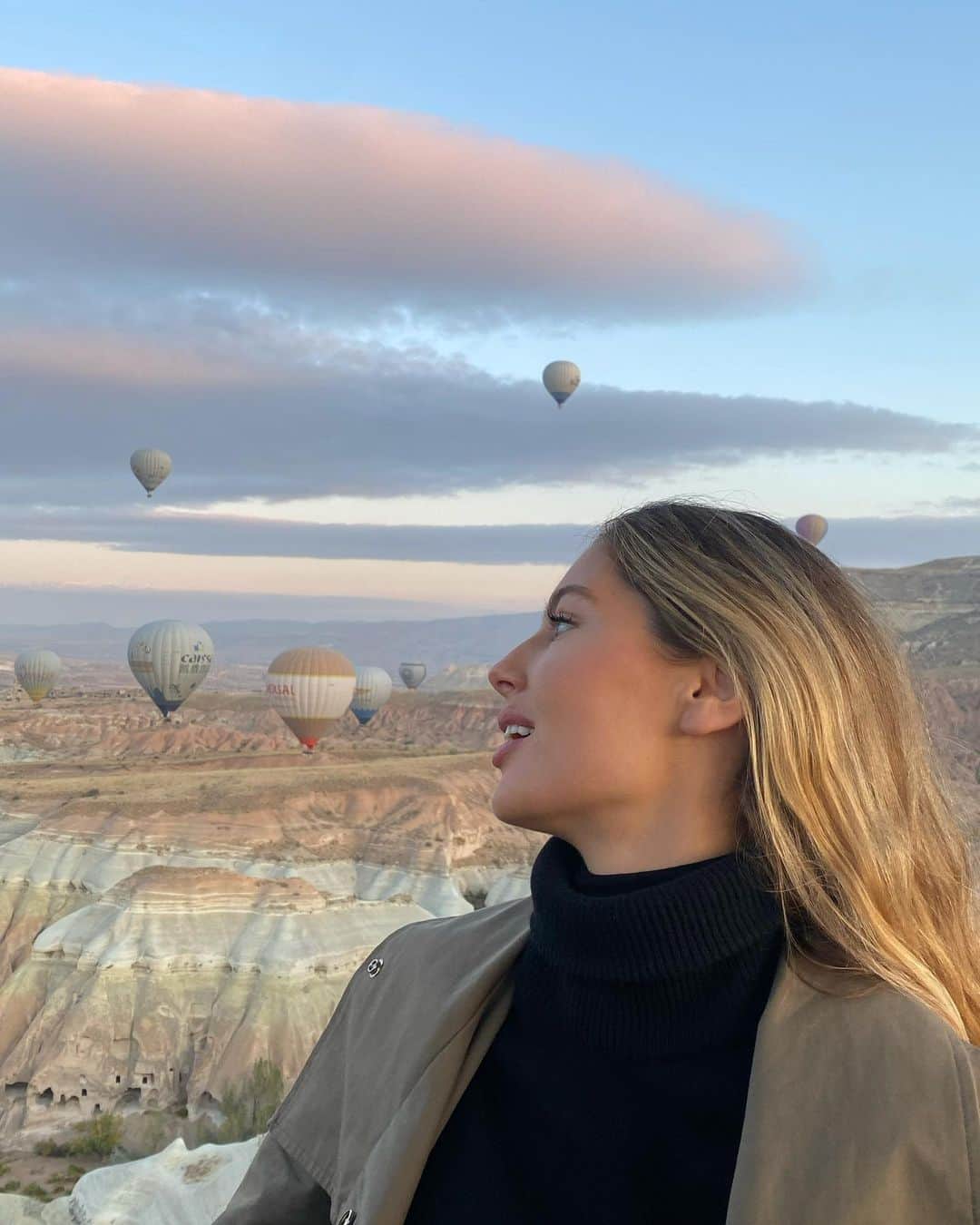 Mathilde Goehlerさんのインスタグラム写真 - (Mathilde GoehlerInstagram)「Just to finish off these memories 🤍 so in awe, thank you for arranging this @emir_uyar ♥️🇹🇷」11月11日 18時35分 - mathildegoehler