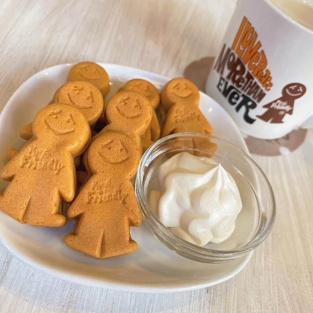 篠崎彩奈さんのインスタグラム写真 - (篠崎彩奈Instagram)「_ 代官山の @mr.friendly_cafe ☕️ 美味しいし可愛いし幸せでした🥺❤︎ #mrfriendlycafe  #ミスターフレンドリーカフェ #代官山カフェ #カフェ巡り #代官山 #恵比寿カフェ #恵比寿」11月11日 18時50分 - ayana.s_official