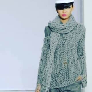 のインスタグラム：「#jeanpaulknott #souvenir #parisfashionweek #galerienikkimarquardt #handknit #knott #jeanpaulknott #modeenimage#2iemebureau #fredericsanchez#peaudane」