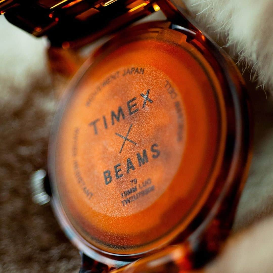 BEAMS ZAKKAさんのインスタグラム写真 - (BEAMS ZAKKAInstagram)「… TIMEX  “TORTOISE SHELL” ・ 毎シーズン好評を博す<TIMEX(タイメックス)>とのコラボレーション。 今回は “TORTOISE SHELL”と銘打ちブランドを代表するモデル「オリジナルキャンパー」と「クラシックデジタル」を初のべっ甲カラーに別注。さらに、バンドをブレスレット仕様に変更し遊び心がありながら上品な印象に仕上げました。他にもBEAMS BOYでは白文字盤タイプも展開します。全国のBEAMS店舗とBEAMS公式オンラインショップにて発売します！ ・ @timex @beams_official @bpr_beams  #timex #beams #beamsboy #originalcamper #classicdigital」11月11日 19時11分 - bpr_beams