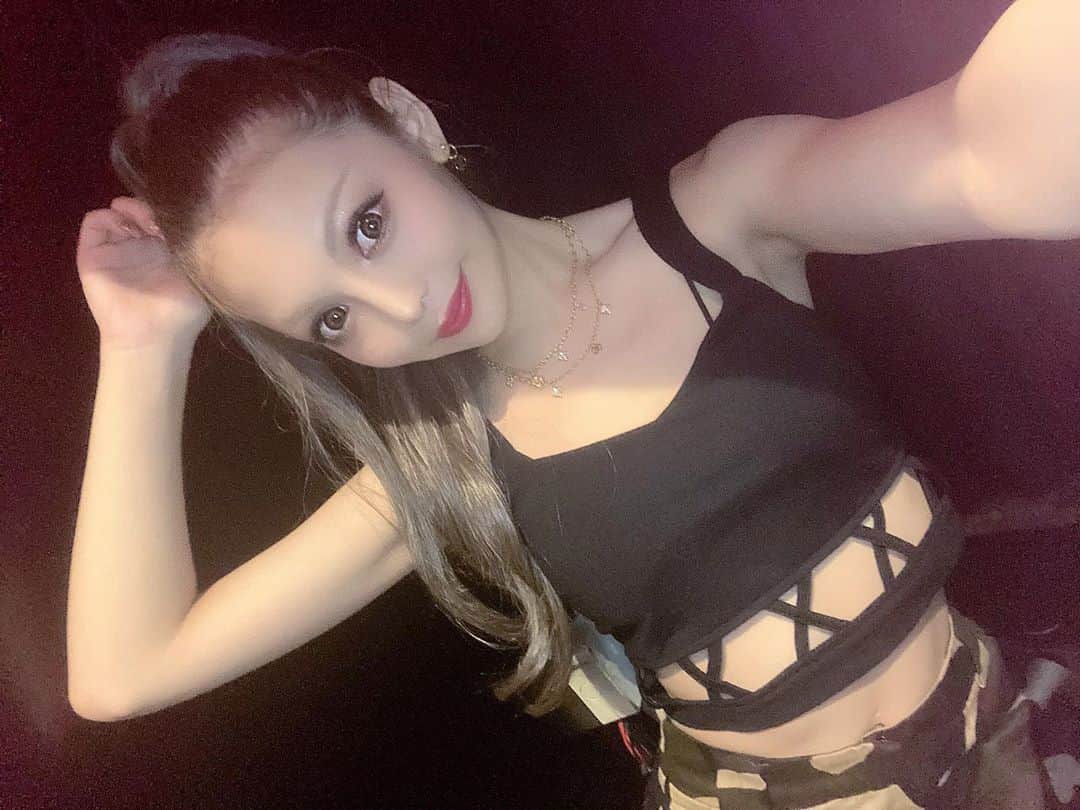 エリカのインスタグラム：「オールバックポニー🤦‍♀️﻿ #バーレスク東京 #六本木 #渋谷 #新宿 #歌舞伎町 #ギャル #ベビギャル #キャバ嬢 #ダンサー #水着 #水着ギャル #ビキニ #burlesque #dancer ﻿」