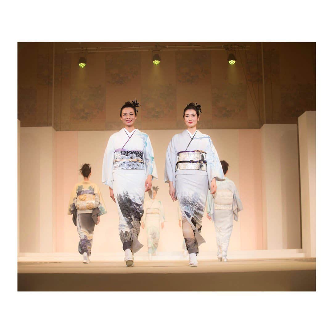 由樹さんのインスタグラム写真 - (由樹Instagram)「今年も京都に行けました。 素敵なお着物と毎度お馴染みユイさんと♡ 会いたかった友達にも会えてハッピーな2日間🍀  #着物 #お土産買いすぎた」11月11日 19時39分 - yu.u.ki100