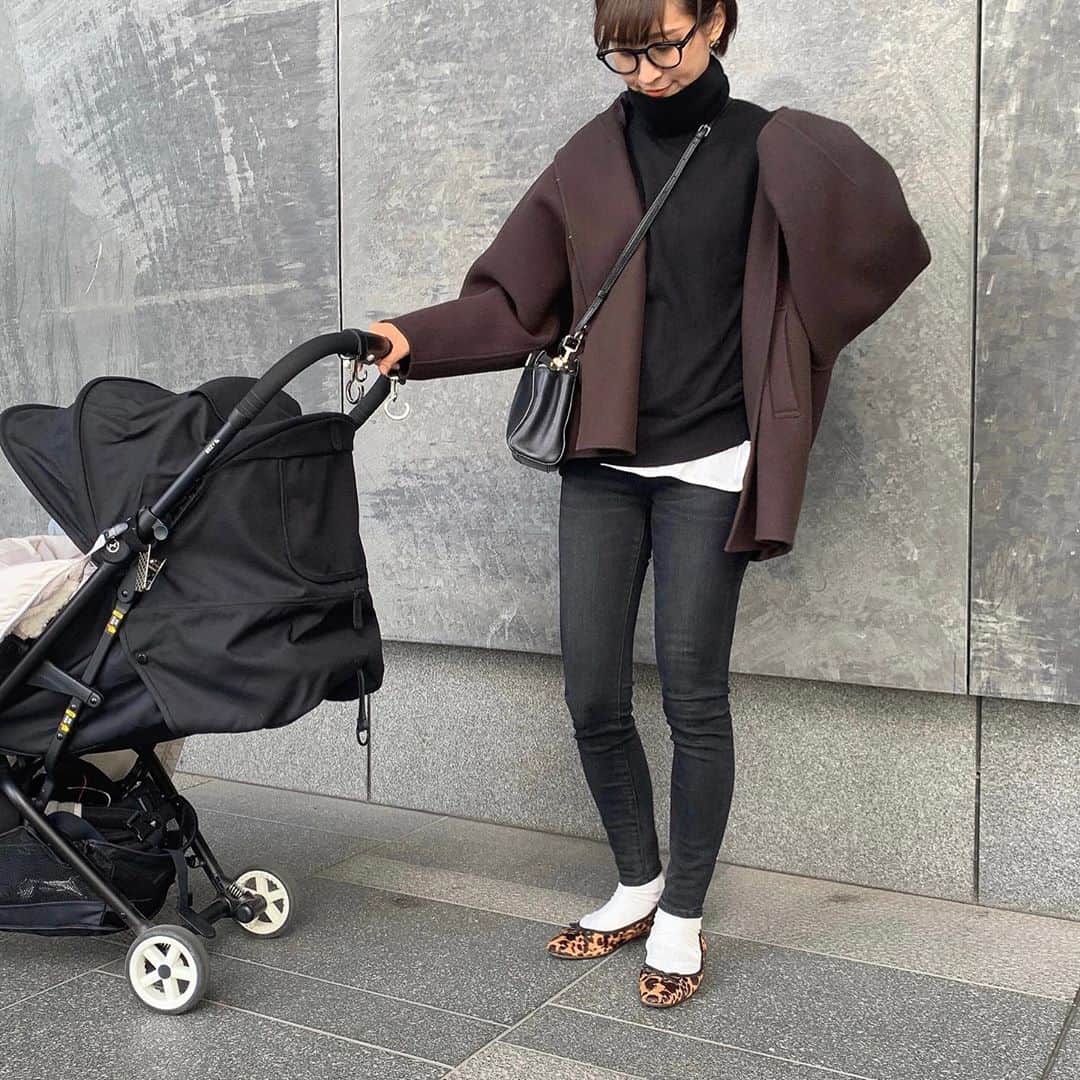 のインスタグラム：「寒いからコートデビュー☃️ ・ @uniqlo のカシミヤニットあったかい🧶♡ ・ ・ ・ #ユニクロニット部#ユニクロニット族#カシミヤタートルネックセーター #uniqloginza2020FW#ニットコーデ#PR」