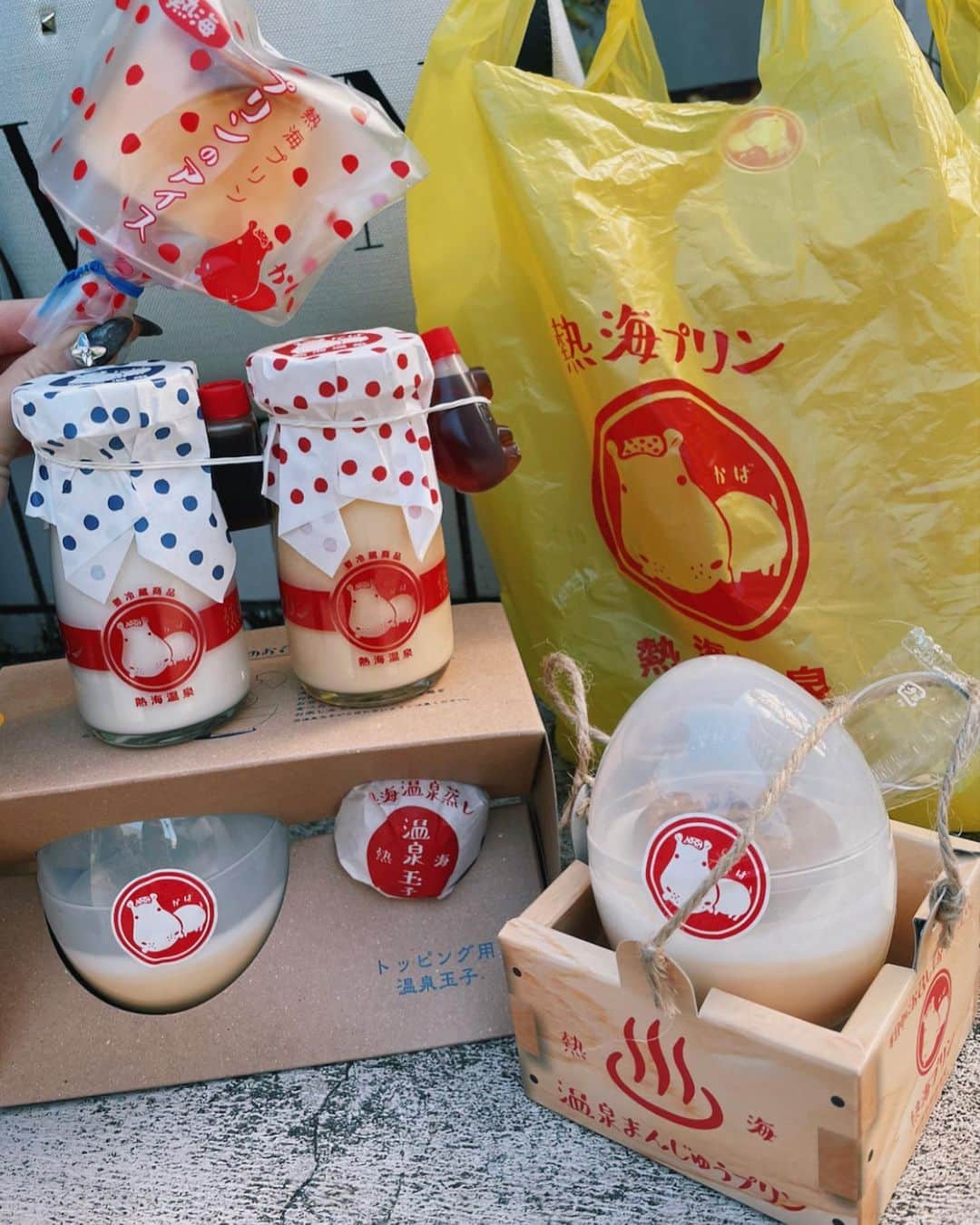 さあちゃむ.さんのインスタグラム写真 - (さあちゃむ.Instagram)「🍮 . 熱海プリンにたまたま出逢えて おすすめ全部買った🍮💕 めっちゃ美味しかった💗💗💗 . この時のトップスは @lollipop_select さんのフリルブラウスシャツ 是非チェックしてみてね🤎 . #熱海 #熱海グルメ #熱海プリン」11月11日 20時11分 - saacham_style