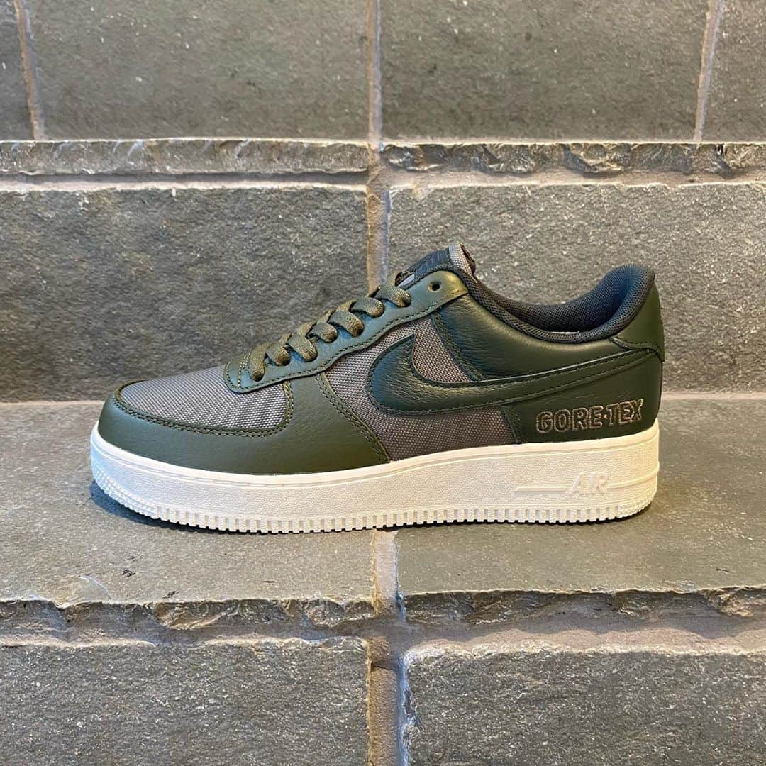 のインスタグラム：「＜NIKE＞ Mens AIR FORCE 1 GTX ¥16,500+TAX Item No.11-31-3199 BEAMS JAPAN 3F ☎︎03-5368-7317 @beams_japan #nike #beams #beamsjapan #beamsjapan3rd Instagram for New Arrivals Blog for Recommended Items」