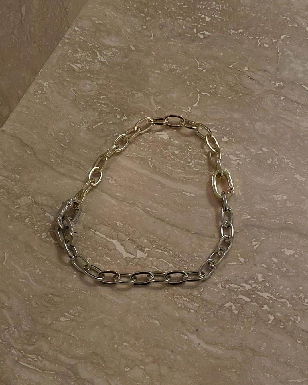 Mathilde Goehlerのインスタグラム：「This piece 🥺  @poche.jewelry」