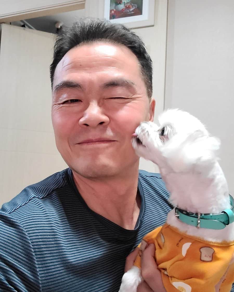 JU-NE（ク・ジュンフェ）のインスタグラム：「저희 아빠도 매우 만족하시는거 같군요」
