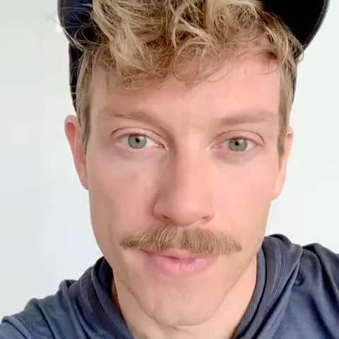 のインスタグラム：「From @barrettfoa and all of us at #NCISLA, #ThankYouForYourService . #VeteransDay」