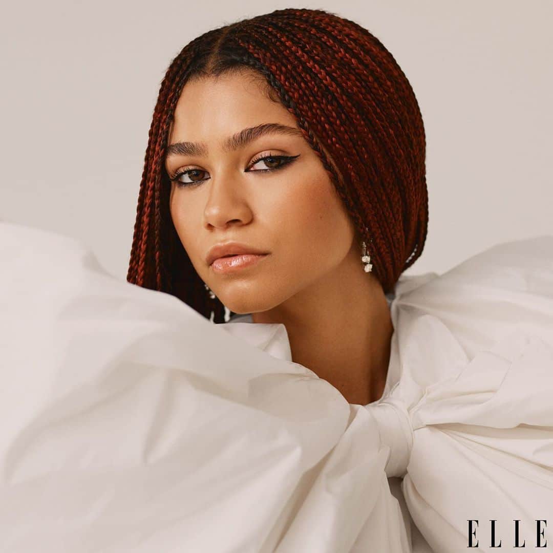 ELLE Magazineさんのインスタグラム写真 - (ELLE MagazineInstagram)「@zendaya filmed ‘Malcolm & Marie’ during quarantine alongside @johndavidwashington and #Euphoria creator Sam Levinson. “It was an actor’s dream,” she told @tchalamet of the experience. “But it was also a little nerve-racking. When you have an idea, and you’re putting your own money into it—I mean, I was literally using my own clothes on set and doing my own hair and makeup—it’s hard not to get a little bit insecure. Like, ‘Oh my gosh, am I really doing this?’ It was one of the first times I just went for something, and I’m so grateful and proud of it.” Click the link in bio to read the full cover story.  ELLE December/January 2021⁣⁣⁣⁣ Talent: @Zendaya⁣⁣⁣⁣ Photographer: @micaiahcarter⁣⁣⁣⁣ Stylist: @luxurylaw⁣⁣⁣⁣ Creative Director: Stephen Gan⁣ Hair: @kimblehaircare⁣ Makeup: @officialsheiks⁣ In conversation with: @tchalamet」11月12日 7時20分 - elleusa