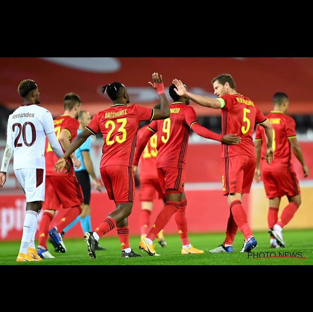 ヤン・フェルトンゲンのインスタグラム：「Always happy to help the youngsters!!! 💪🇧🇪🇧🇪🇧🇪 Congrats to @charlesdeketelaere @20lukebakio & @hannes_delcroix for their debuts!」