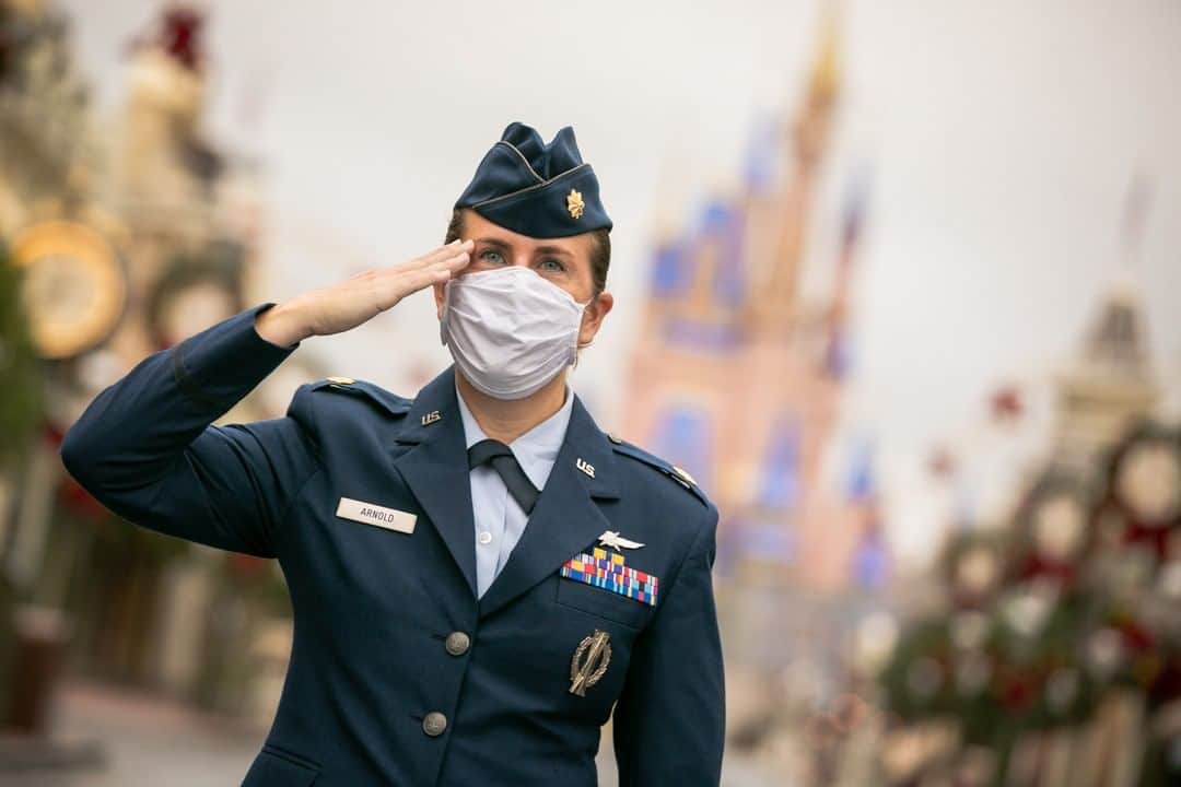 Walt Disney Worldのインスタグラム：「In honor of #VeteransDay, we hosted a special flag-raising ceremony at #MagicKingdom Park. See more on the @DisneyParksBlog. 🇺🇸」