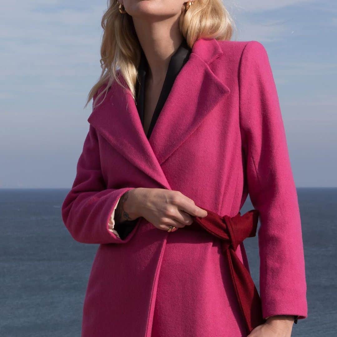 ハイディメリックのインスタグラム：「We are giving you $100 towards a new coat! HEIDIMERRICK.com use code: “100offcoats”」