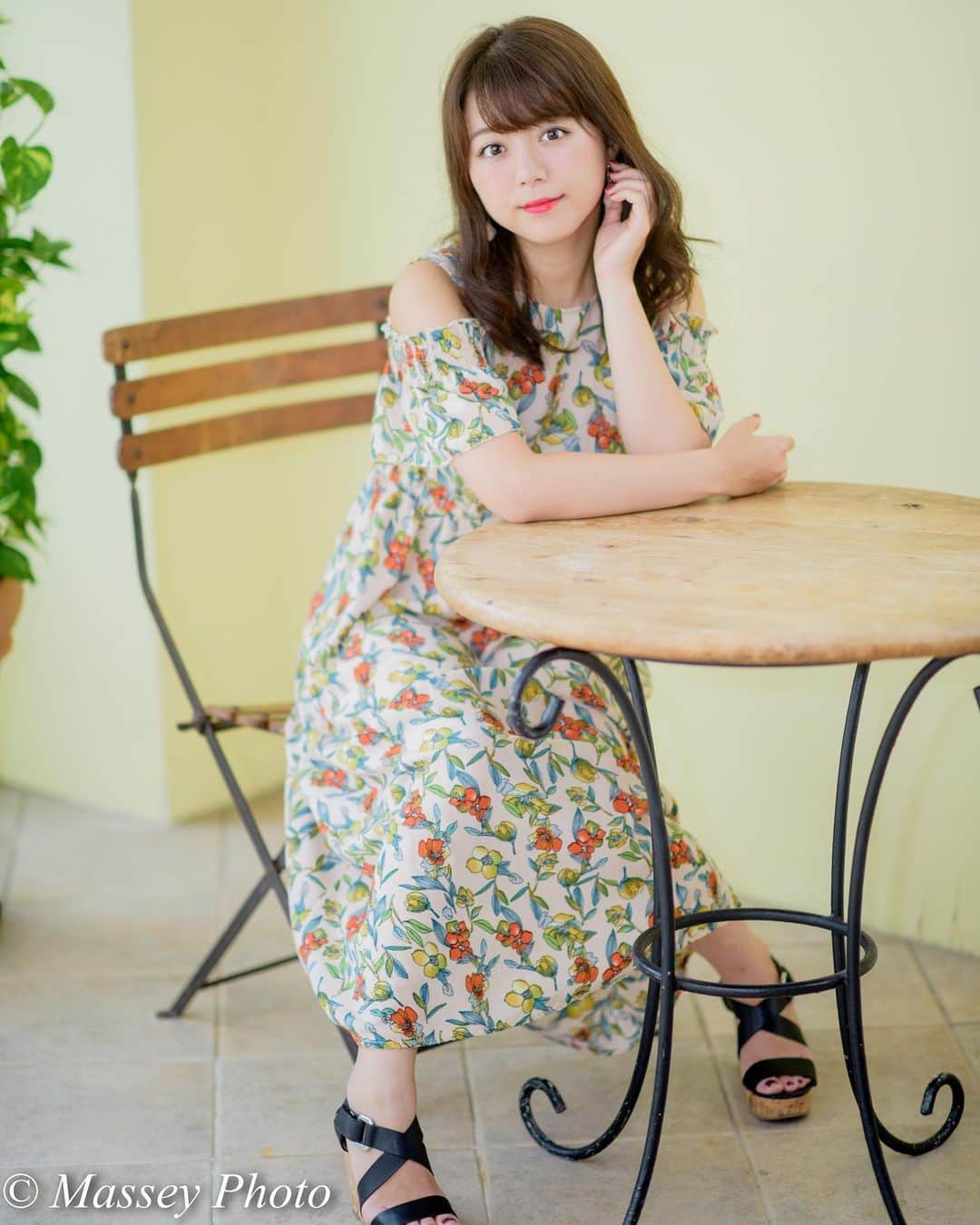 のインスタグラム：「. . . . 「STUDIO ECOLO SKY」で撮った写真です。 モデルは、あみちゃんです。 It is a picture taken in the studio “STUDIO ECOLO SKY”. Her name is Ami. . . #ポートレート #ポートレート女子 #ポートレートモデル #ポートレート撮影 #ポートレート部 #ポートレートモデル撮影 #ポートレイト #ポトレ #被写体 #モデル #被写体モデル #被写体女子 #東京カメラ部 #美少女 #写真好きな人と繋がりたい #制服 #撮影会モデル #美女図鑑 #portrait #excellent_portraits #girlsphoto #lovers_nippon_portrait #portrait_perfection #portraitphotography #japanesegirl #japanesemodel #tokyogirl #good_portraits_world #모델촬영 #인물사진」
