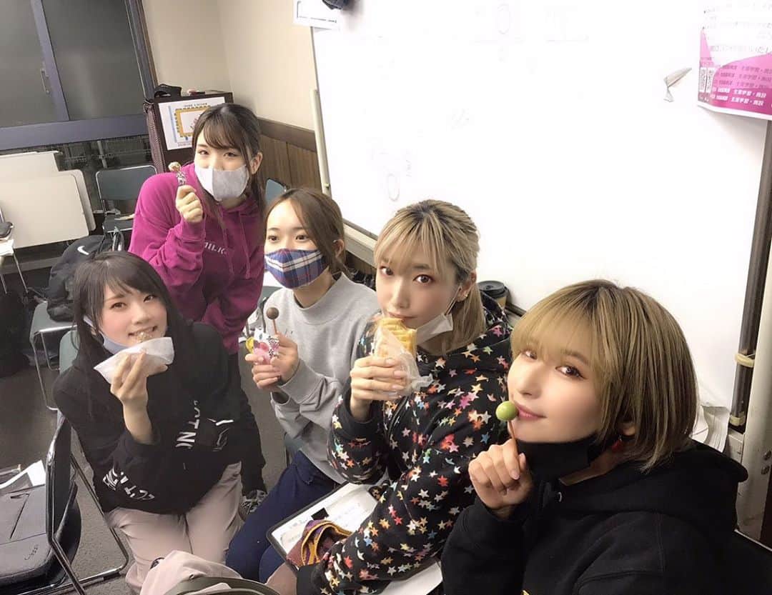 有馬綾香さんのインスタグラム写真 - (有馬綾香Instagram)「今日もお稽古お疲れ様でしたーーー！！  #おかしな転生 #舞台 #ラゾーナ川崎プラザソル」11月11日 23時26分 - ayakaarima