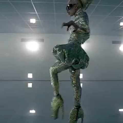 ニコラ・フォルミケッティのインスタグラム：「This is my first music video I ever worked on 🤘🏼happy bday #badromance 💙 this was the beginning of everything. can’t believe we shot this 11 years ago // 🎥 Francis Lawrence」